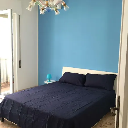 Elle Oda ve Kahvaltı Taranto