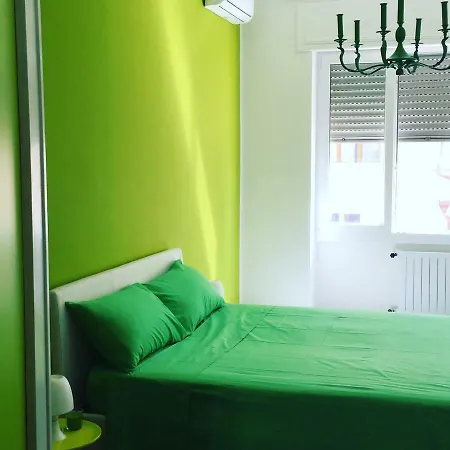 Oda ve Kahvaltı Elle Taranto